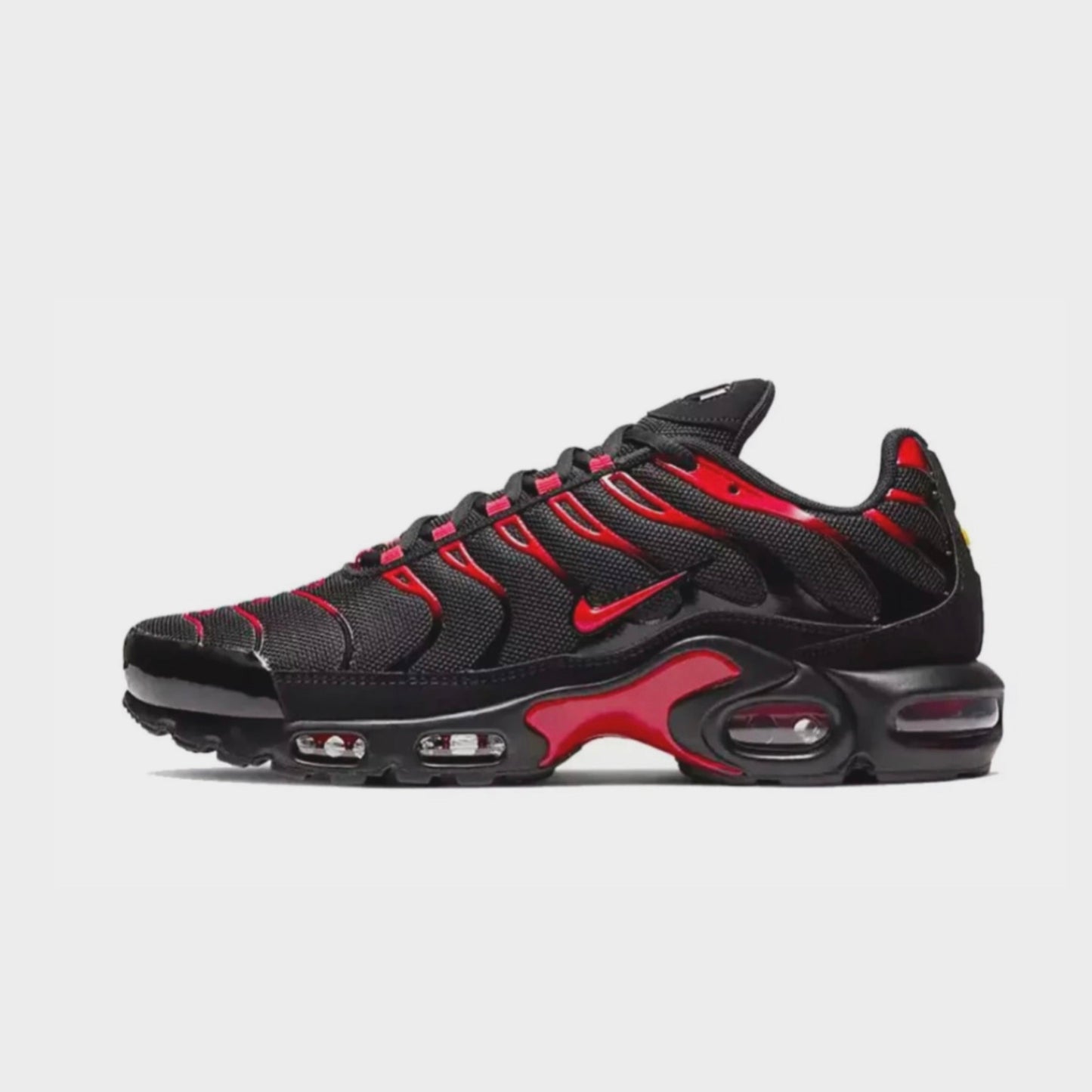 Nike Air Max Plus TN “ Red Belly Black “