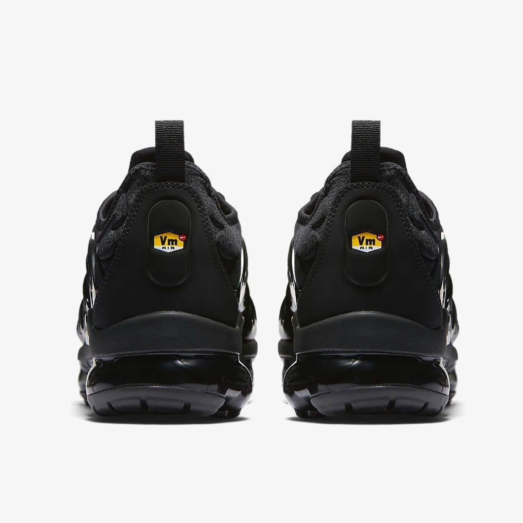 Nike Air Vapor Max Plus “Triple Black”